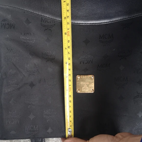 Authentic MCM vintage bag - Picture 14 of 15